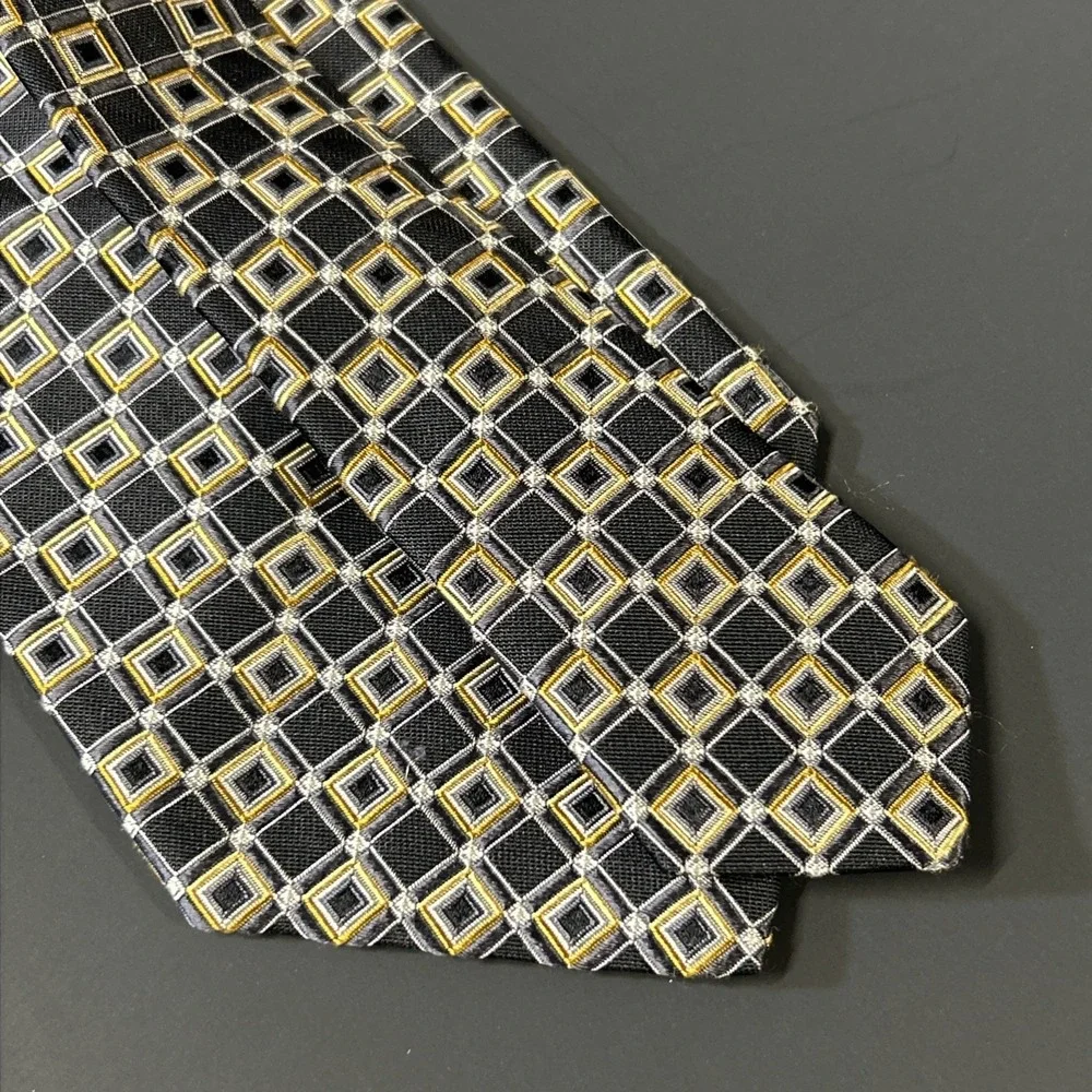 Daniel Cremieux 100% Silk Neck Tie Black/Silver Squares Geometric 59 x 3 3/16